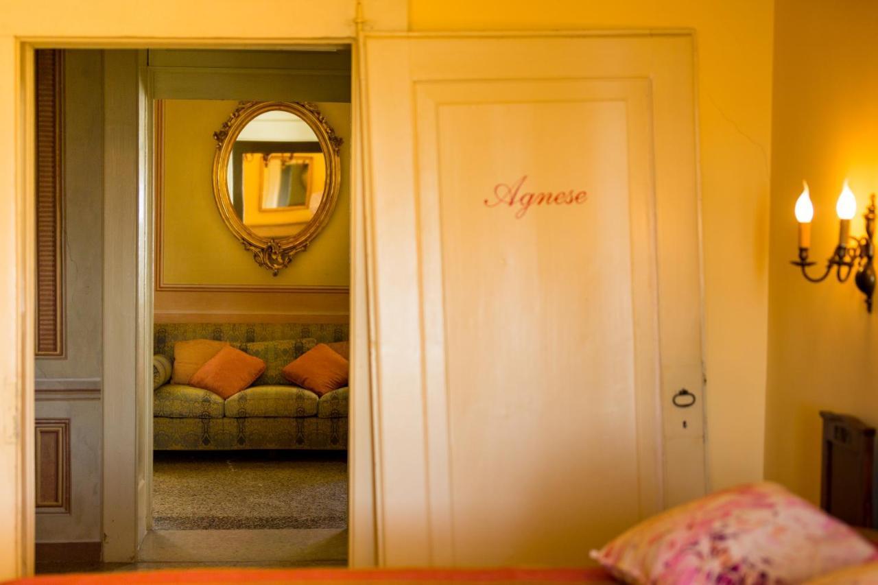 Relais in Charme Castello degli Angeli Hotel Carobbio degli Angeli Buitenkant foto
