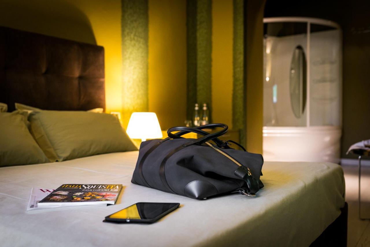 Relais in Charme Castello degli Angeli Hotel Carobbio degli Angeli Buitenkant foto