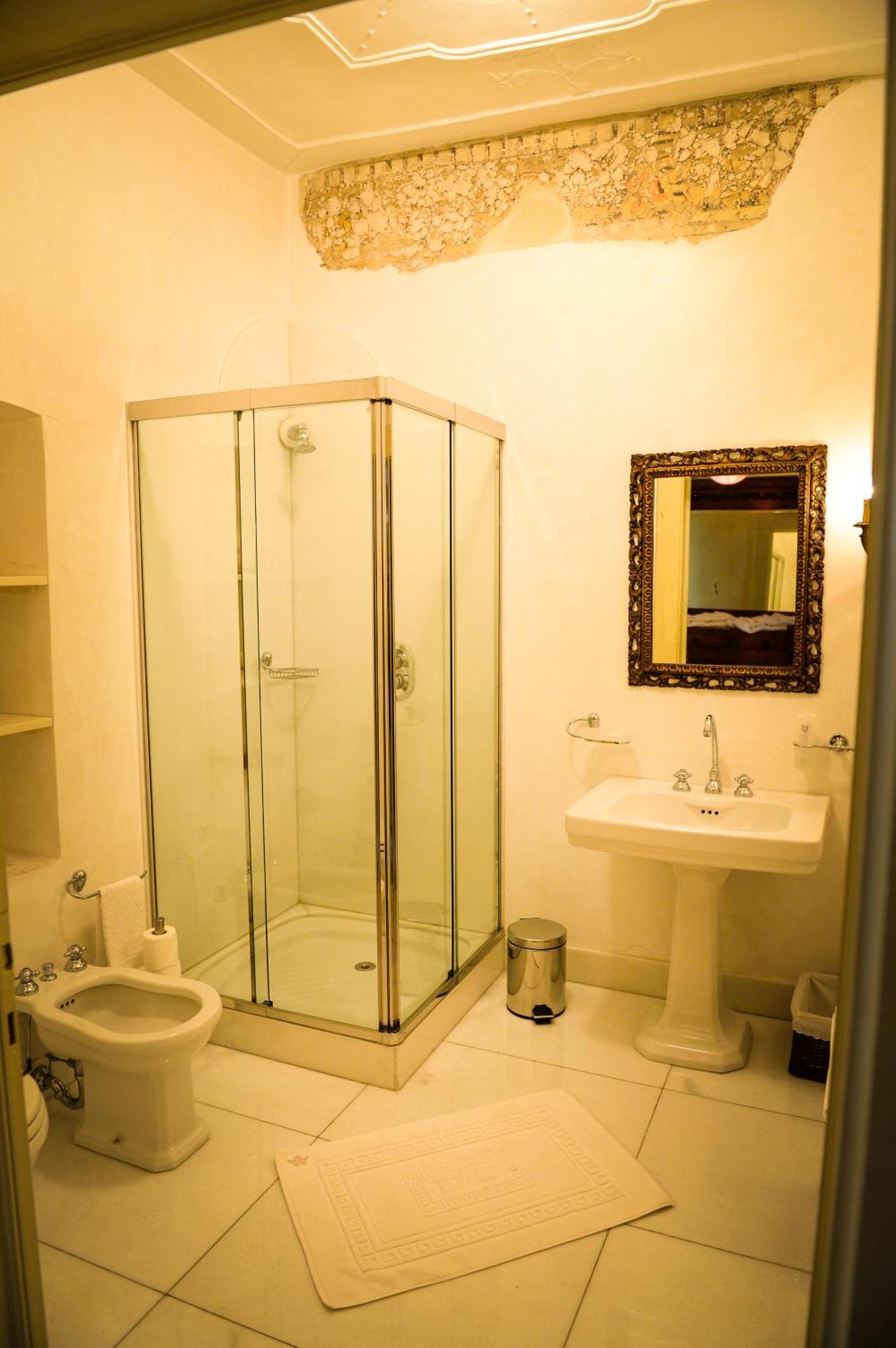Relais in Charme Castello degli Angeli Hotel Carobbio degli Angeli Buitenkant foto