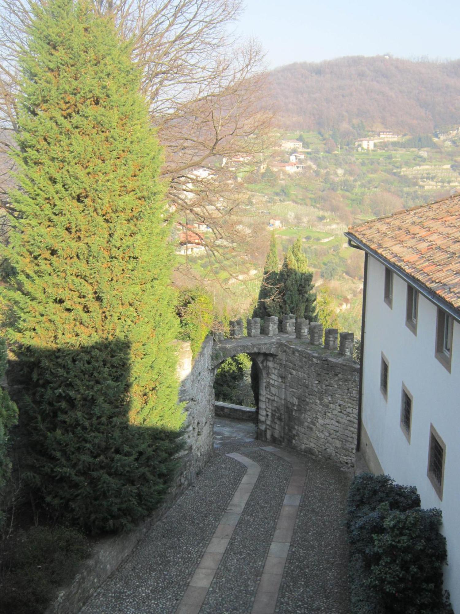 Relais in Charme Castello degli Angeli Hotel Carobbio degli Angeli Kamer foto